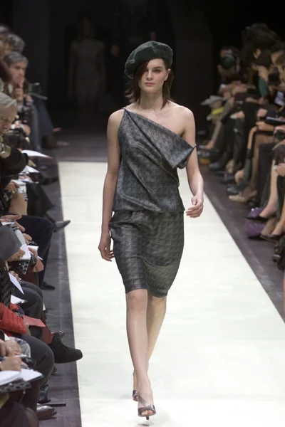 Look 13